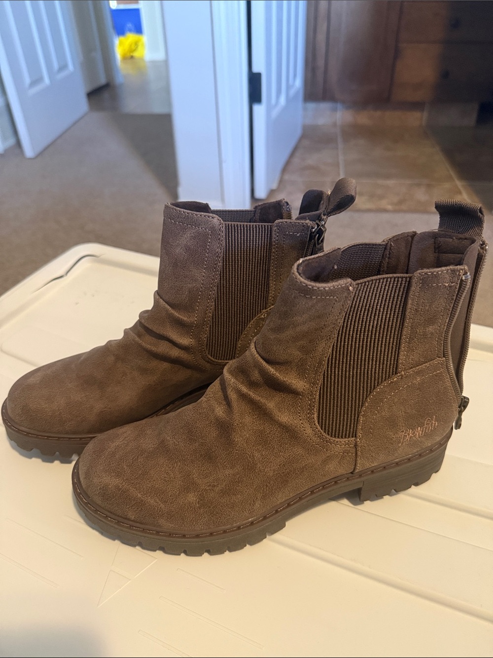 Brown Womenâs Chelsea Boots - Blowfish